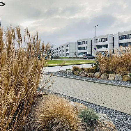 2zi-ferienwohnung Am Suedstrand Mit Eigenem Parkplatz Perfekt Fuer Familie Lägenhet *