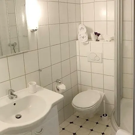 2zi-ferienwohnung Am Südstrand Mit Eigenem Parkplatz Perfekt Für Familie Burgtiefe auf Fehmarn